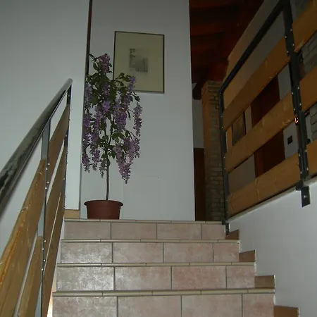 Alloggio per agriturismo Serena